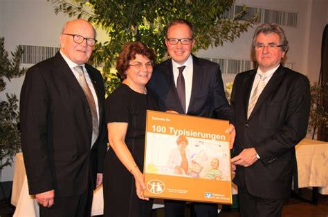 Volksbank In Der Ortenau Spendet 5000€ Für Stammzellen Typisierungen