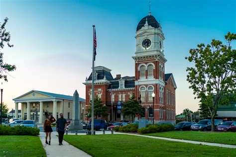 14 Cutest Small Towns In Georgia Southern Trippers