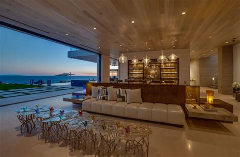 Carbon Beach Terrace Modern Mansion In Malibu California Living Room