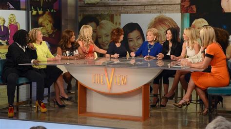 Deja Vu On The View Former Co Hosts Reunite For Barbara Walters