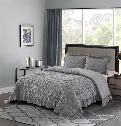 I have compiled a lovely assortment of shabby chic bedding sets, shabby chic comforter sets, quilts shabby chic bedding includes floral prints, provencal style prints, paisley designs, and foulard's styles. HIG Shabby Chic Comforter Set Queen Gray Lace Ruffled ...