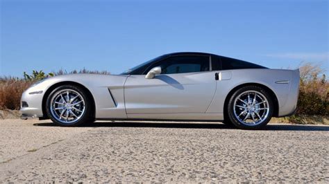 Photos Of Silver C6 With Cf Ground Effects Please Corvetteforum