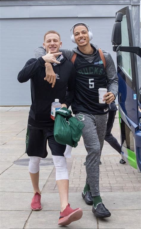 Donte Divincenzo And Dj Wilson Donte Divincenzo Nba Pictures