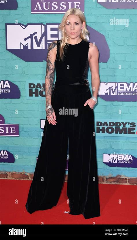 Skylar Grey Arriving At The Mtv Europe Music Awards 2017 Held At The