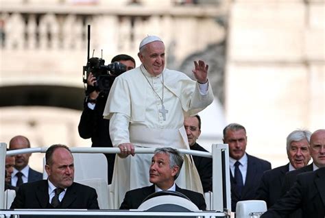 Le Immagini Delludienza Generale Di Papa Francesco Famiglia Cristiana