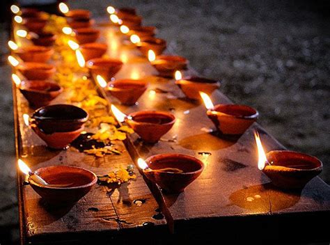 Why Do We Lit Oil Lamp Significance Of Lightning A Lamp Diya