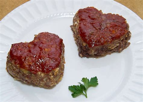 Furthermore, the recipe only contains around 5.4g carbohydrates per serving, so it's suitable for those on keto diets too. 2 Lb Meatloaf Recipe With Milk : Mom's Meatloaf | Plain Chicken® : Keeps the meatloaf both dense ...