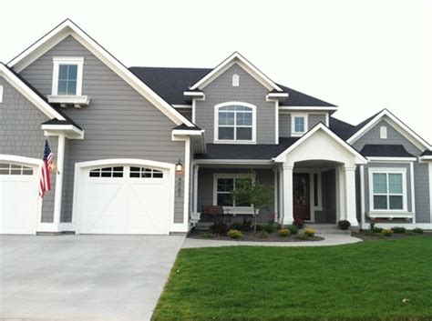 Dovetail by sherwin williams trim: Favorite Paint Colors: Dovetails and White Dove (exterior ...