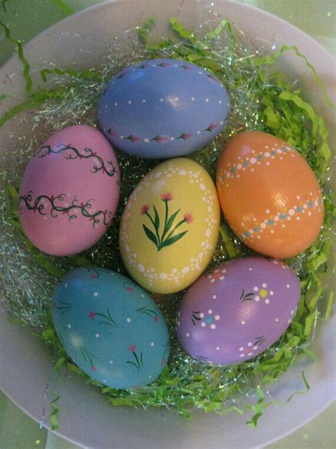 Idea For Painted Wood Easter Eggs Easter Egg Decorating Easter Egg