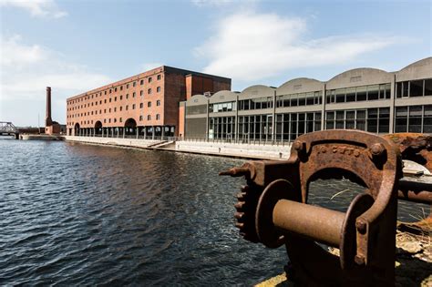 Read hotel reviews and choose the best hotel deal for your stay. Titanic Hotel Liverpool in Liverpool | Best Rates & Deals ...