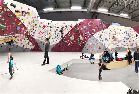 Rock Climbing Gyms And Walls Around Houston Mommypoppins Things To Do