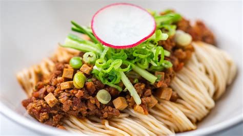 Noodles With Minced Kurobuta Pork Din Tai Fung
