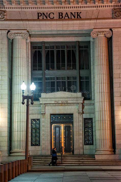 WASHINGTON, D.C. - JANUARY 09, 2014: PNC Bank Building, Washington DC ...
