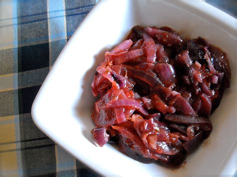 Non devono stufare, mi raccomando! Cipolle Tropea al pomodoro agrodolce | Cookin'Around