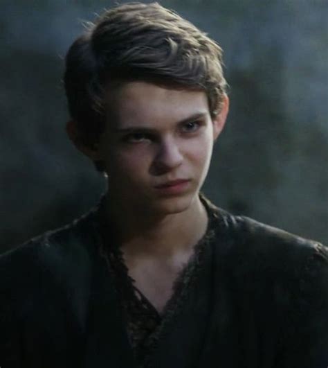 Robbie Kay Peter Pan Imagines Peter Pan Ouat Once Upon A Time Peter Pan