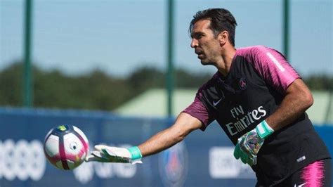 Nazionale di calcio dellitalia telah 18 kali ikut dalam piala dunia fifa. Gianluigi Buffon - Tribunnewswiki.com