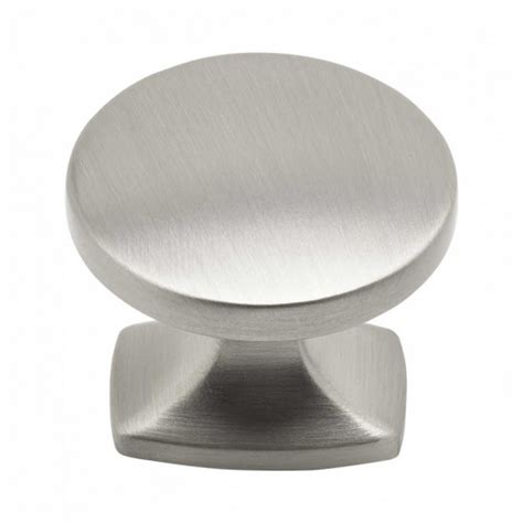 Stainless steel appliances and polished nickel plumbing fixtures balance out the unique hood with more classic finishes. Cabinet Knob Classic - Stainless Steel | Pullsonline.co.uk