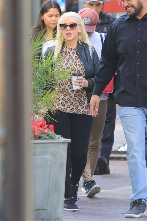 Christina Aguilera Shopping At The Grove In Los Angeles Gotceleb