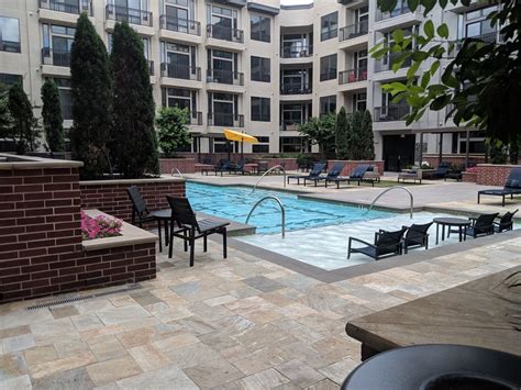 Upscale Spacious Apartment Downtown Houston All Amenities Including