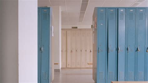Illinois Allows Transgender Student To Use Locker Room Teen Vogue