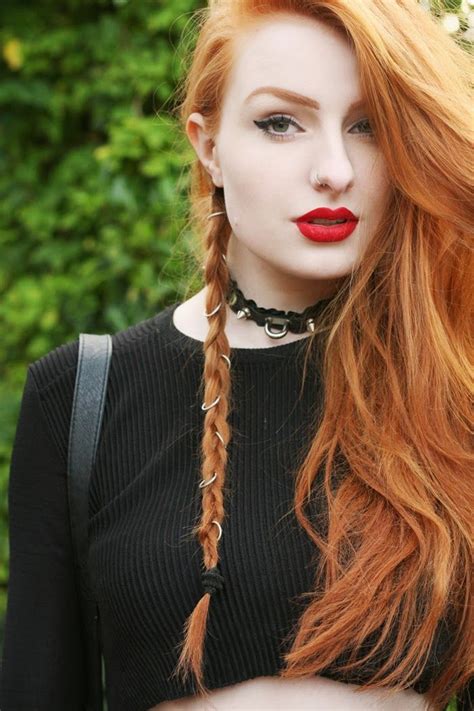 Im Liking This Small And Single Braid With A Voluminous Side Fire Hair Beautiful Red Hair