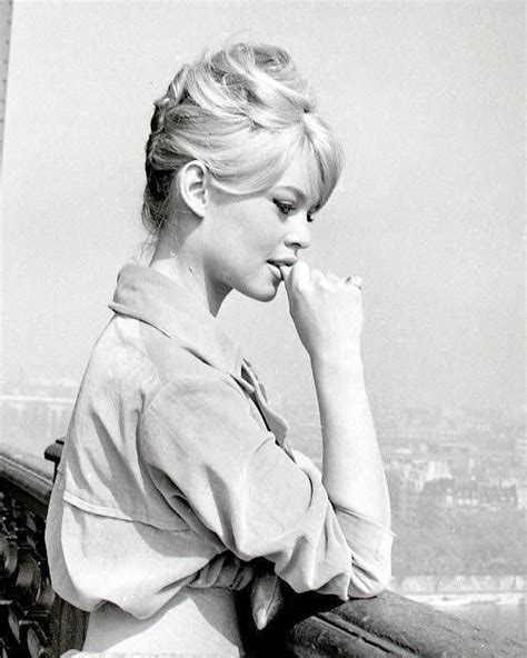 brigitte bardot 👑 bb on instagram “brigitte bardot at the eiffel tower in 1959 🗼 °