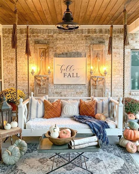 23 Marvelous Farmhouse Fall Decor Ideas For Your Home