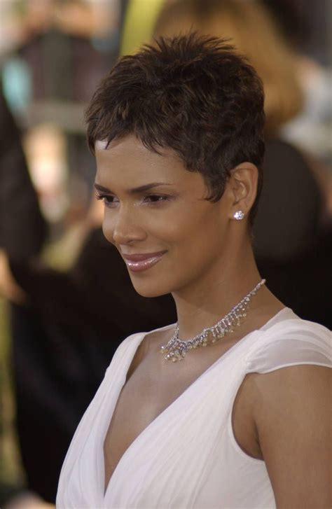 Halle Berry Haircut Halle Berry Short Hair Halle Berry Hairstyles