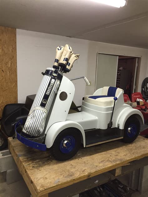 Vintage Golf Cart Collection These Carts Are All On Display At