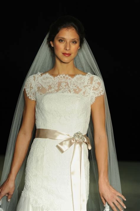 Https://tommynaija.com/wedding/anne Barge Danube Wedding Dress