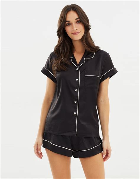Pyjamas Women Summer Black Solid Pijamas Set Short Sleeve Shorts Silk