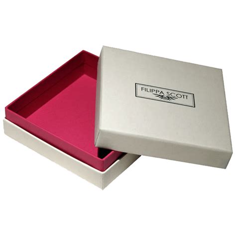 Get custom printed boxes at wholesale rate. We offer short run boxes and huge quantity boxes ...