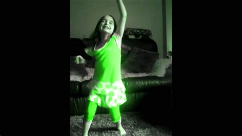 Crazy Girl Dancing Lol Shes High Youtube