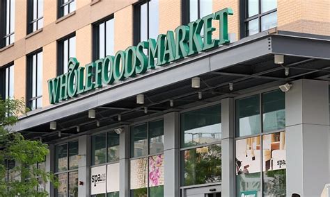 I understand they are contractors, but as a customer i already pay a fee for it to be delivered free grocery delivery is available to prime members in select regions on amazon fresh or whole foods market orders that meet the local free. Whole Foods steals Walmart customers with low prices ...