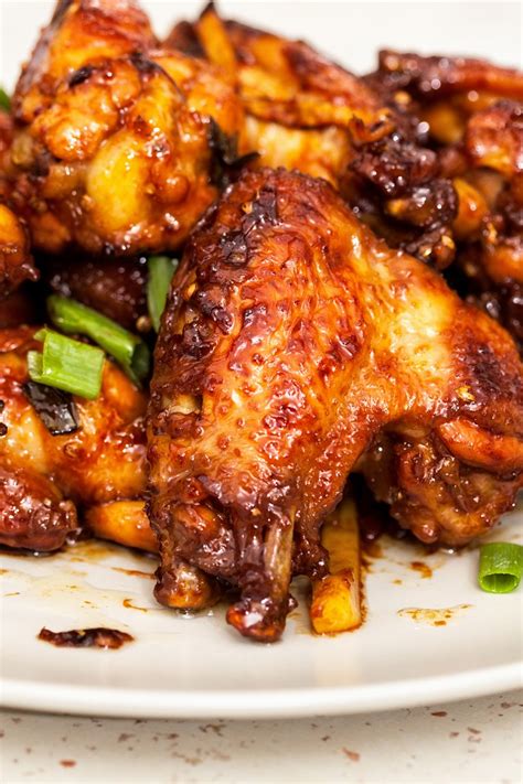 Preheat the oven to 375 degrees f (190 degrees c). Baked Honey Garlic Chicken Wings | KitchMe