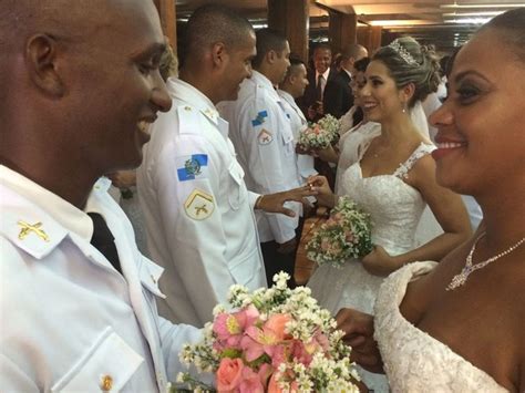 G1 Polícia Militar Promove Casamento Coletivo De 42 Pms De Upps No