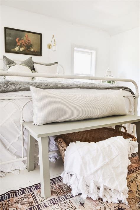 A storage bench is the ideal way to eliminate clutter and keep your bedroom looking flawless. DIY Modern Farmhouse Bench | Farmhouse bedroom benches ...