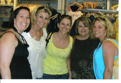 Jeri Ann Faith Hill April Me And Tami In Tennessee At The Mall Faith Hill Pinny Tennessee