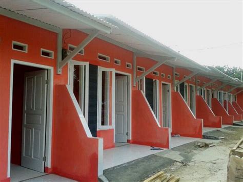 Itulah contoh desain rumah petak 5 pintu , cocok untuk calon pengguna dari kalangan pegawai & karyawan muda yang bekerja di perusahaan atau instansi pemerintah yang masih lajang atau keluarga kecil. 20 Gambar Desain Rumah Impian Kontrakan Minimalis Model ...