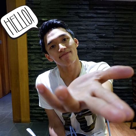 Karena tak saling follow di instagram, banyak netizen yang menyangka jonatan christie dan kevin jonatan sendiri mengaku tak terlalu dekat dengan kevin, namun bukan berarti hubungan. 10 Potret Ganteng Jonatan Christie, Pebulutangkis Muda ...