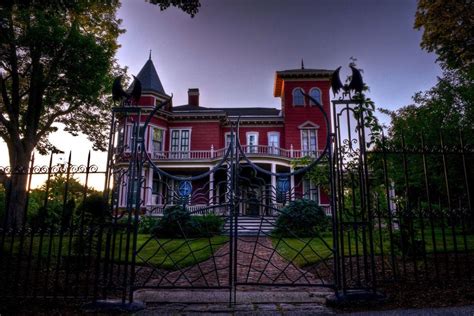 Stephen king hopes his stately home in bangor, maine, will soon be a welcoming place. 10 ways to experience Maine like Stephen King