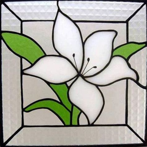 Simple Stained Glass Rose Pattern Glass Designs