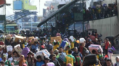 Ditetapkan bahwa tahun 2021 mudik ditiadakan. Soal Larangan Mudik Lebaran, Pengamat Duga Testing The ...