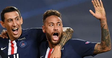 Paris SG Neymar revient à temps