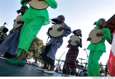 Girls From Ethiopia Shake Up Oakland With National Dances Sfgate