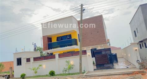 Newly Built 4 Bedrooms House With Bq For Sale At East