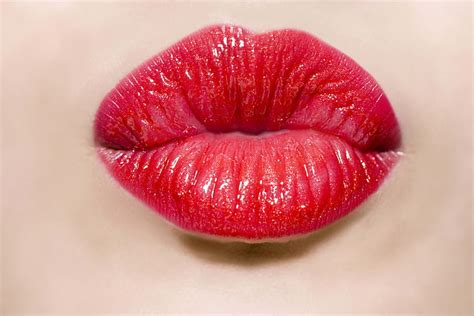 Lips Kiss Hd Wallpapers