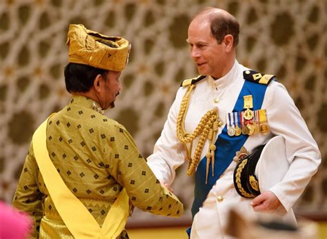 Aug 02, 2021 · brunei subsequently entered a period of decline brought on by internal strife over royal succession, colonial expansion of european powers, and piracy. The Royal Family (@RoyalFamily) | Twitter