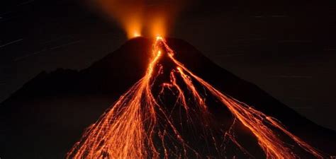 أسباب حدوث البركان - موضوع