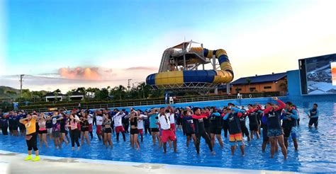 Aqua Planet Ph And 1819 Pinoys Breaks The Record For “worlds Largest Swimming Lesson” Blog